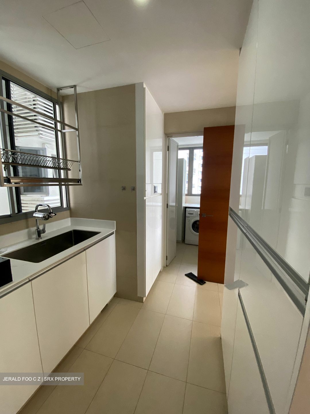 Cyan (D10), Condominium #560779791